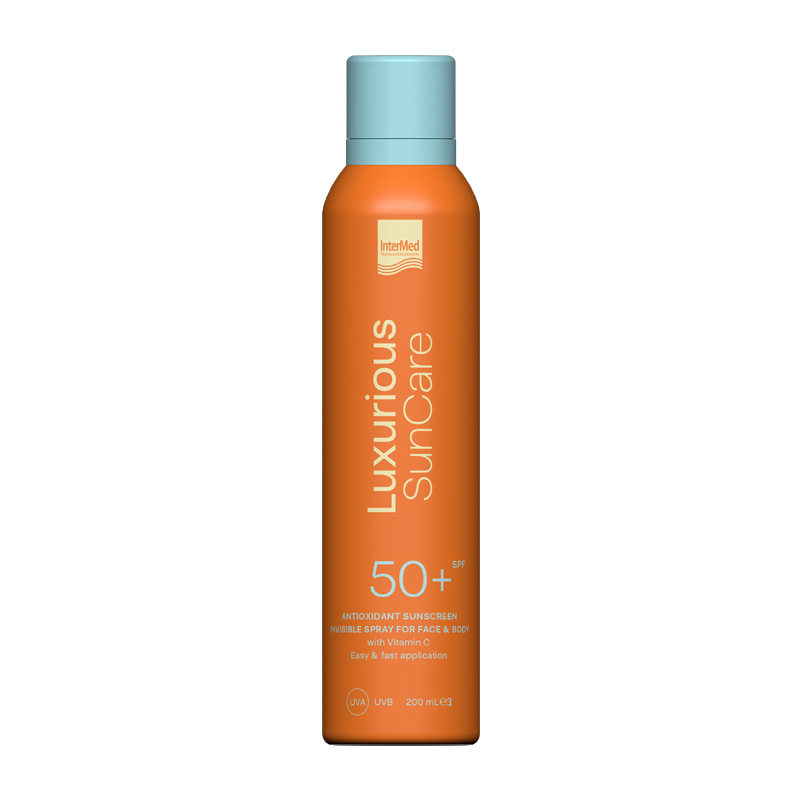 Antioxidant Sunscreen Invisible Spray SPF50+ με Βιταμίνη C από την InterMed.